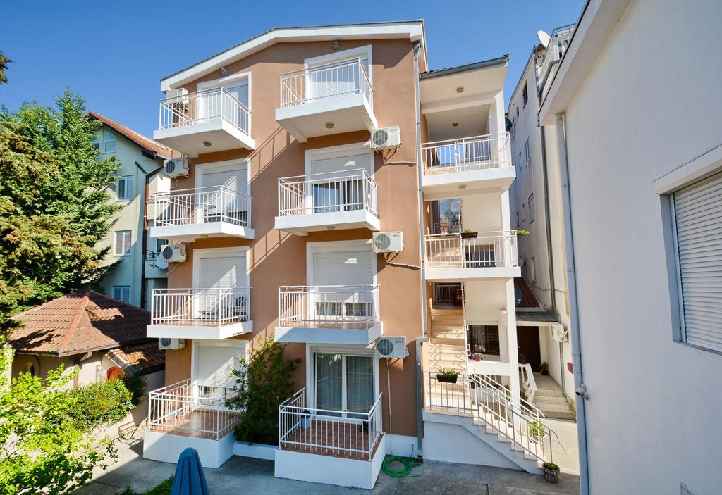 Guesthouse Mb Knezevic Budva Eksteriør bilde