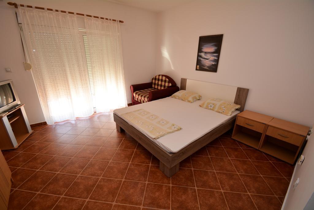 Guesthouse Mb Knezevic Budva Eksteriør bilde