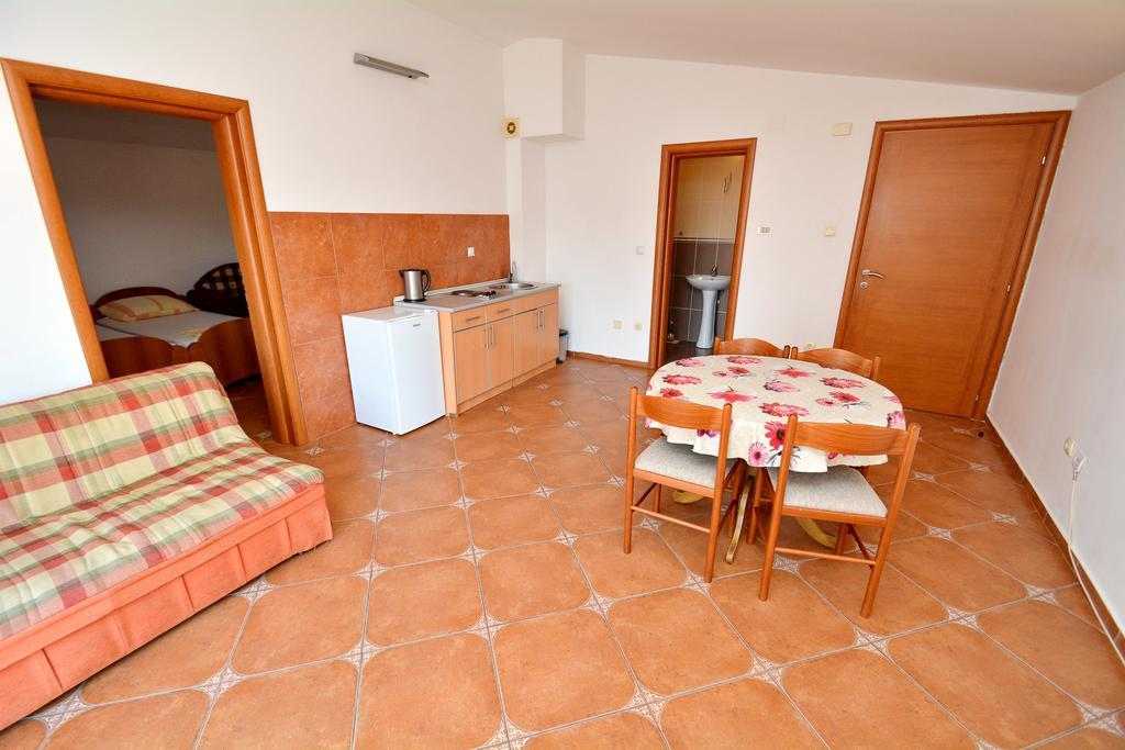 Guesthouse Mb Knezevic Budva Eksteriør bilde